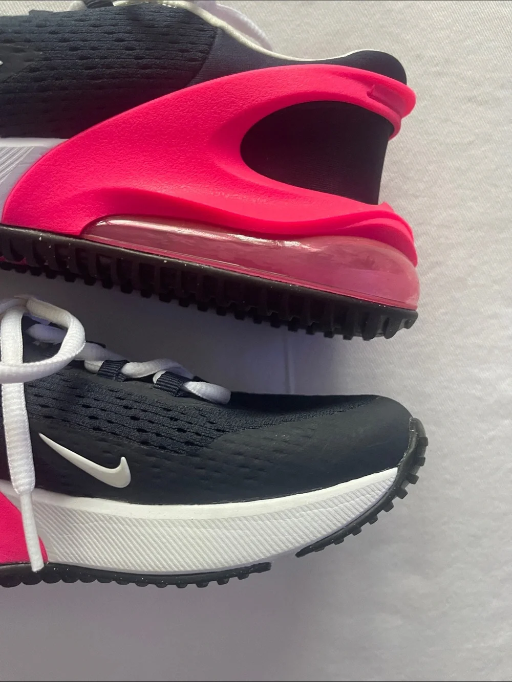 NEW Nike Air Max 270 Size 4.5 Kids Black & Pink Low-Top Sneakers